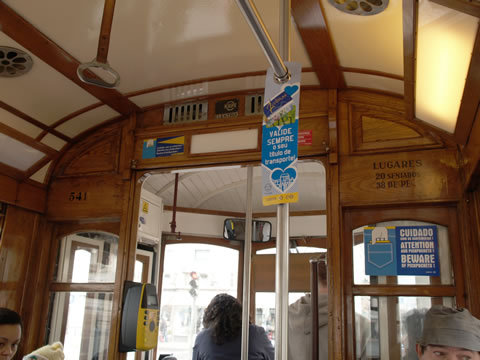 tram12b.jpg